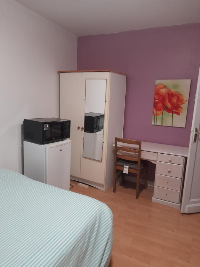 Chambre Privee Dans Une Maison Individuelle Ronchin Exterior foto
